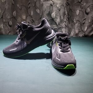 Nike Men's Black and Neon Green Athletic Shoes NWT